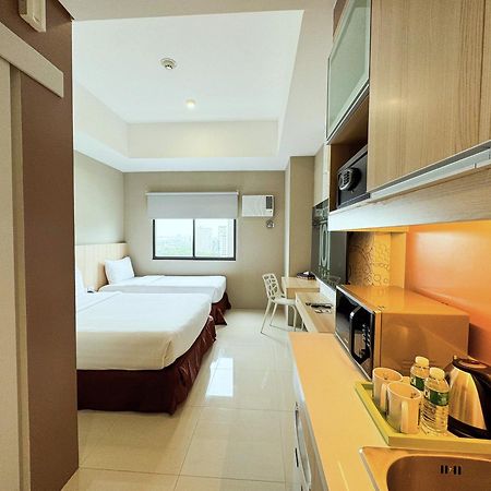 Hotel101 - Fort Taguig Bagian luar foto