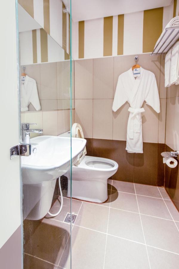 Hotel101 - Fort Taguig Bagian luar foto