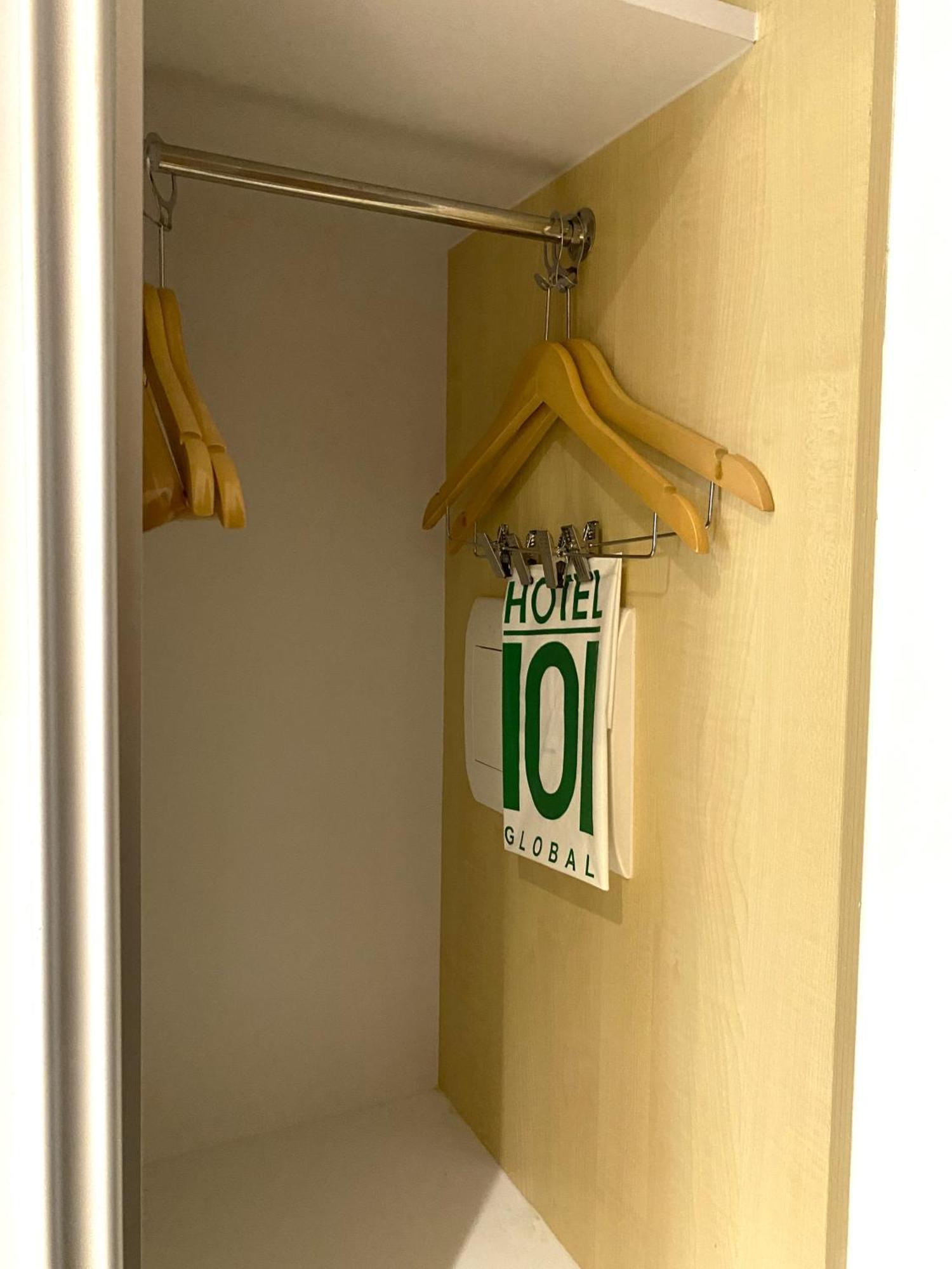 Hotel101 - Fort Taguig Bagian luar foto