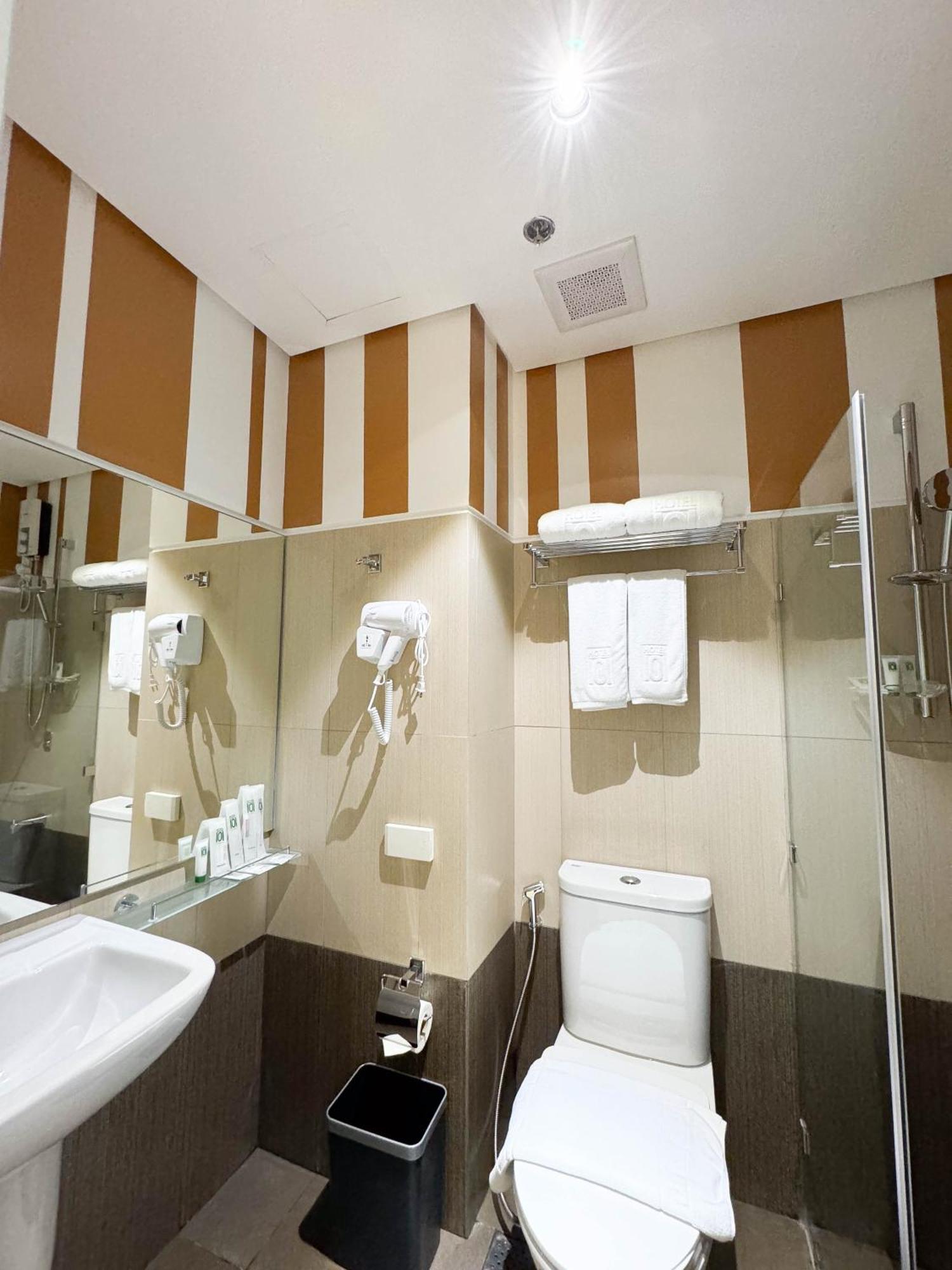 Hotel101 - Fort Taguig Bagian luar foto